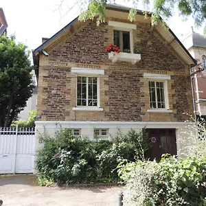 D'hote Le Jardin De L'esplanade Centre Et Gare Francia