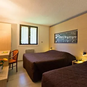 2* Hotel Logis Albhotel Grill