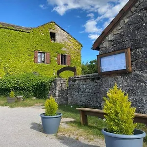 https://auberge-de-cadenas.midi-pyreneeshotels.com